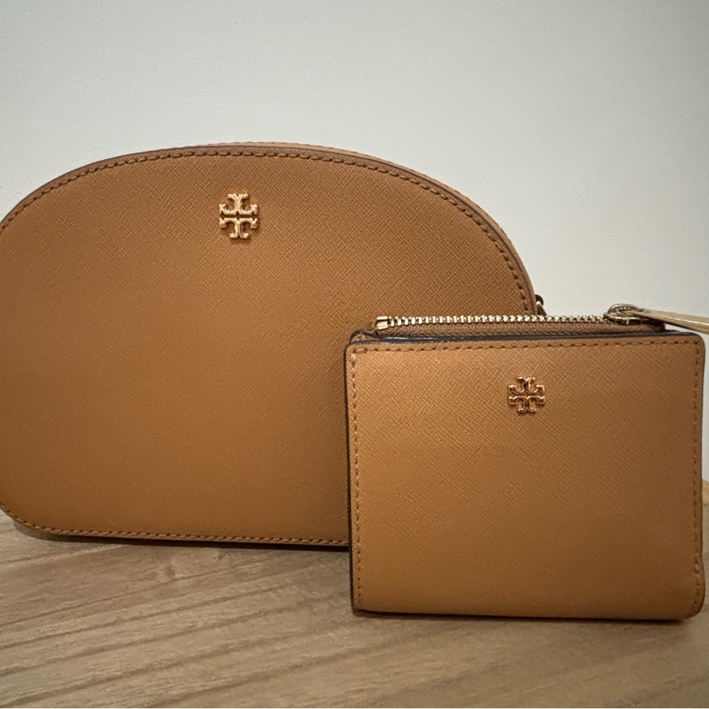 Tory Burch Tan Cosmetic Bag and Wallet Set